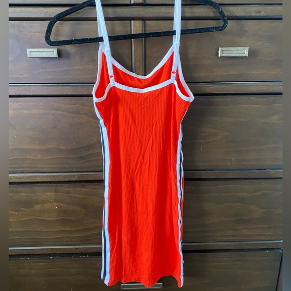 Bodycon red striped dress - Picture 3 of 3